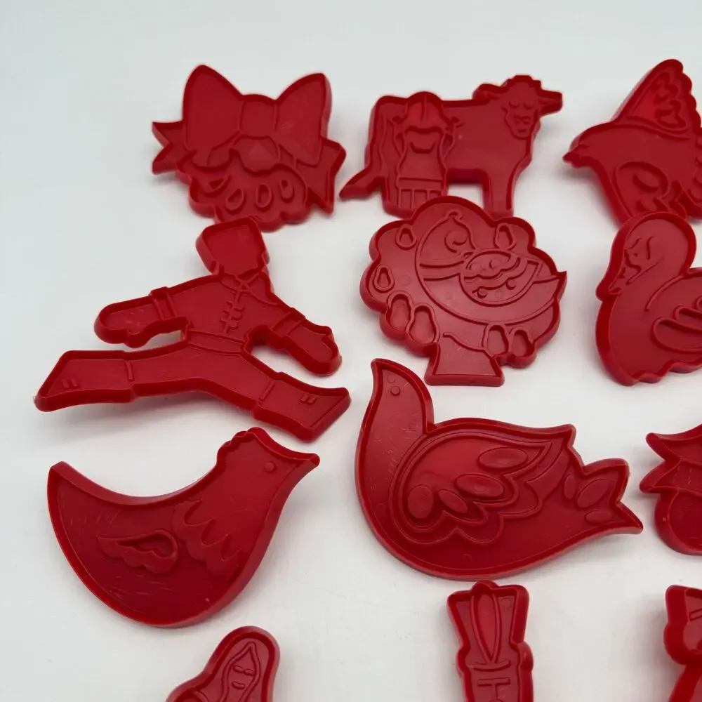 Vintage Lot 40 Cookie Cutters Holiday Christmas Thanksgiving Owl Snowman